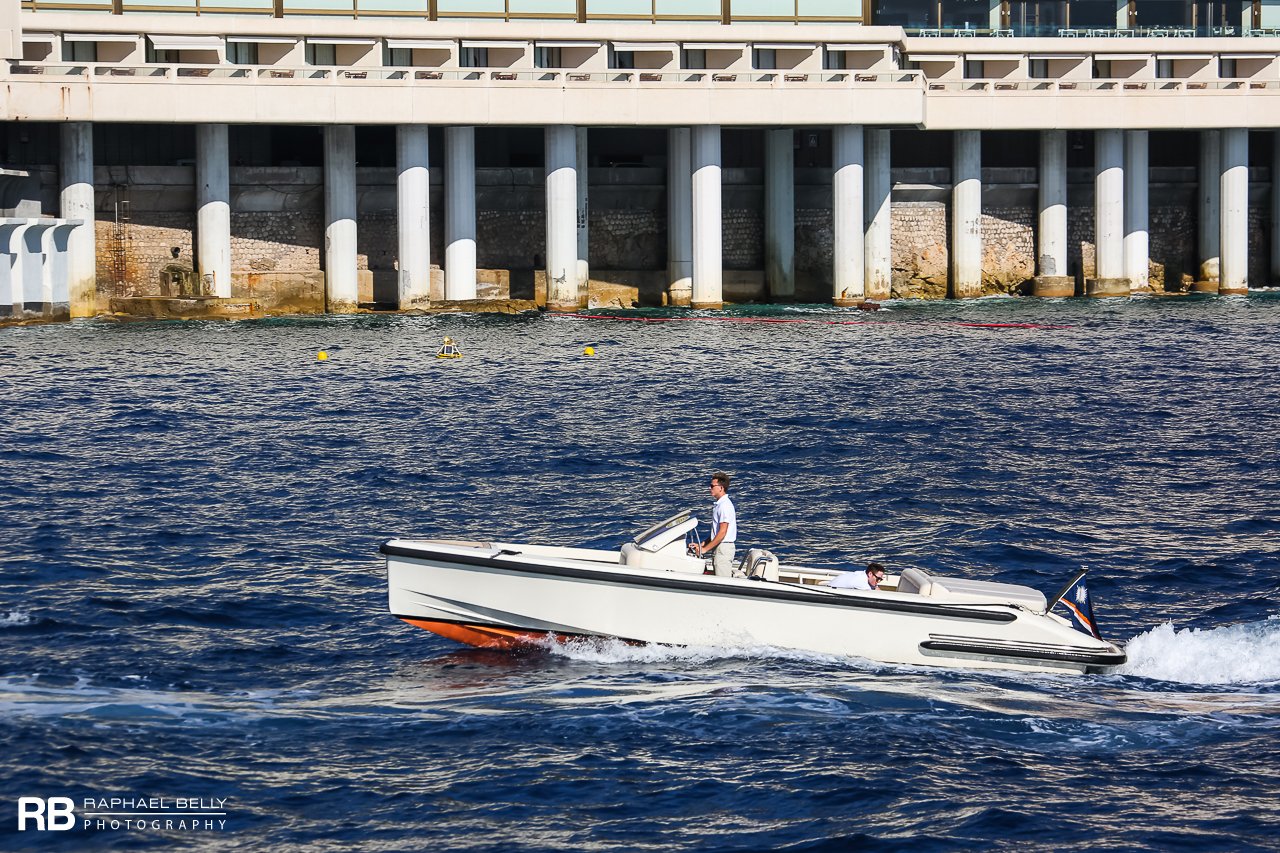 TT Coral Ocean (Eigentümerbarkasse) – 8,5 m – Kompasstender