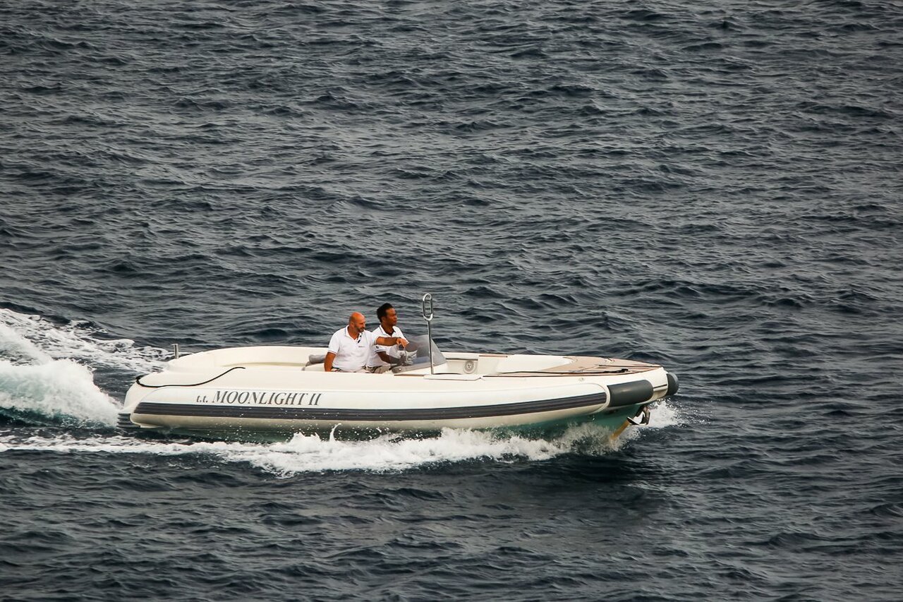 مناقصة إلى Moonlight II (Jet Tender 23) - 7،1m - Castoldi