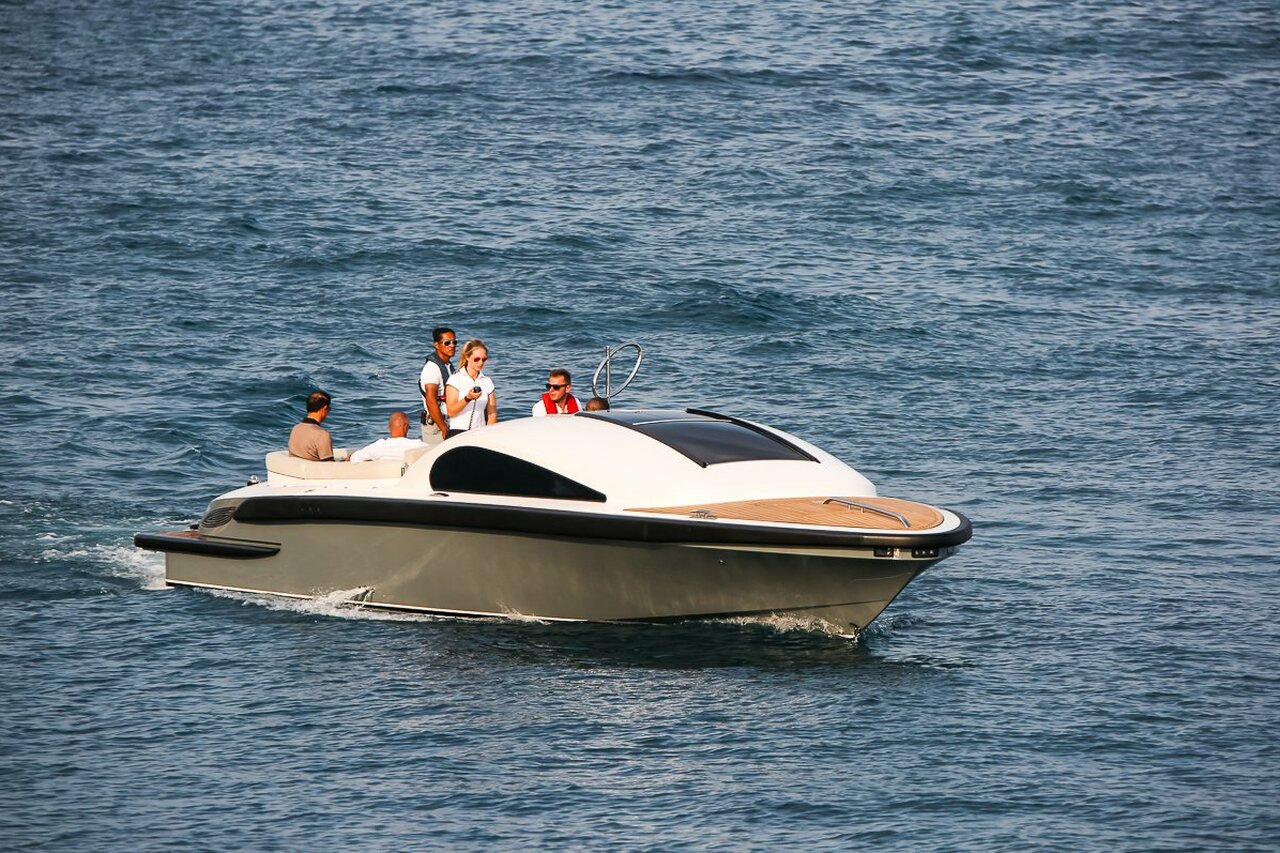 tender to Radiant (Custom Limousine Tender) – 11,2m - Yachtwerft Meyer