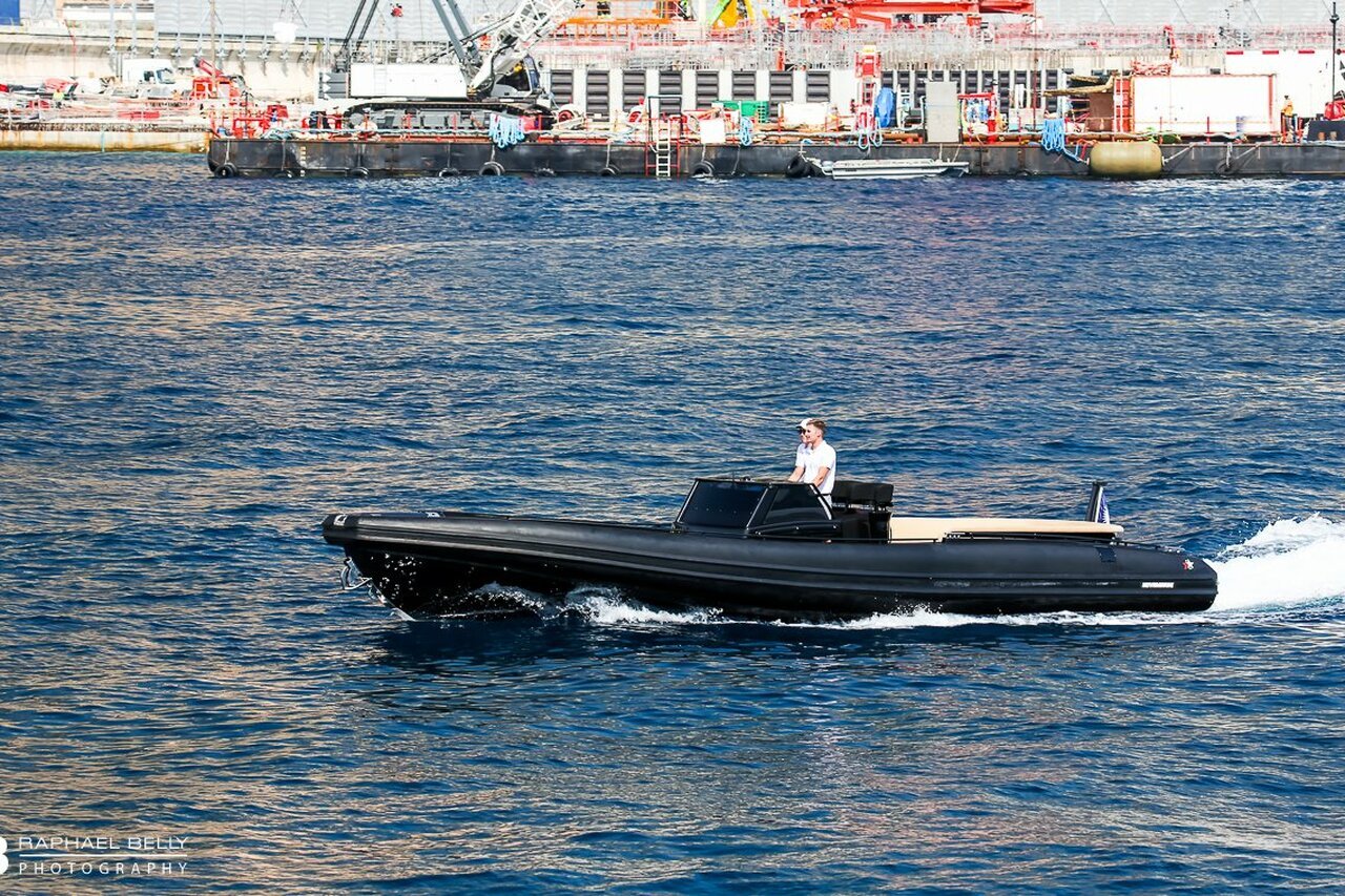 Taha'a (Tender to IJE yacht – Black Shiver 120) – 12,65m – Novamarine