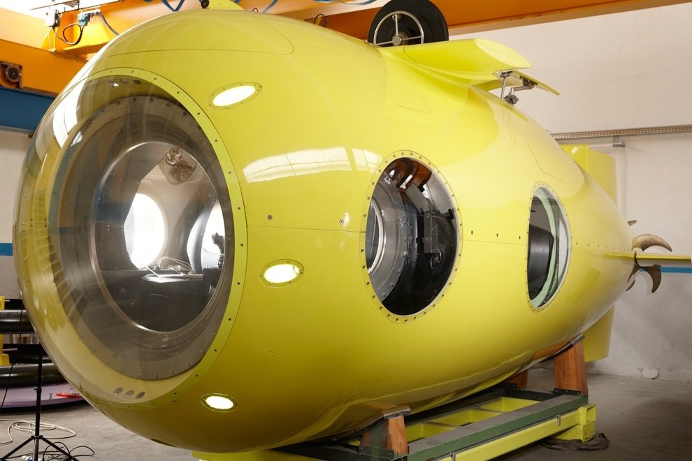 VAS-525-60 Submarino Amarillo licitación para yate Serene