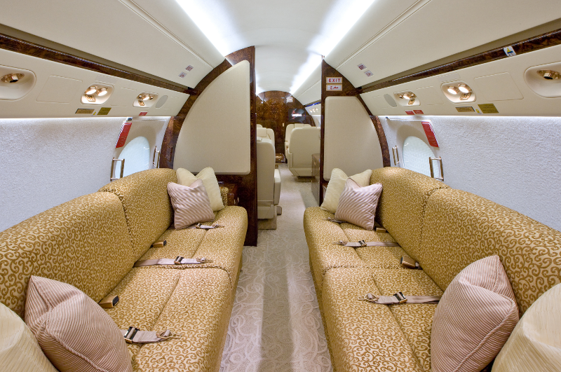A6-HHS Embraer LINEAGE 1000 Owner Sultan bin Khalifa