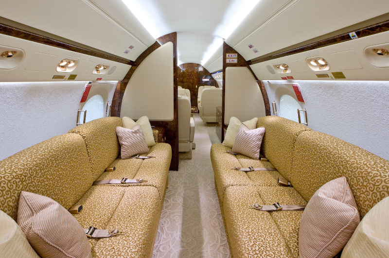 A6-HHS Embraer LINEAGE 1000 Eigenaar Sultan bin Khalifa