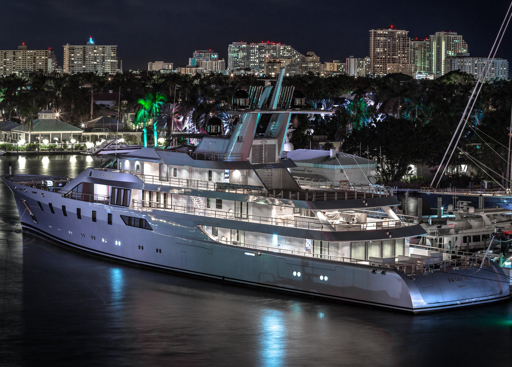 PACIFIC Yacht • Lurssen • 2010 • Proprietario Leonid Mikhelson