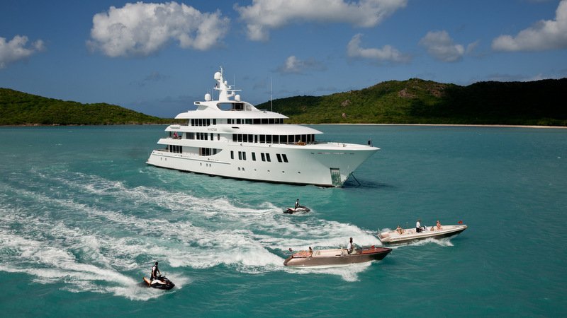 Yacht INVICTUS • Delta Marine • 2013 • Propriétaire Rick Caruso