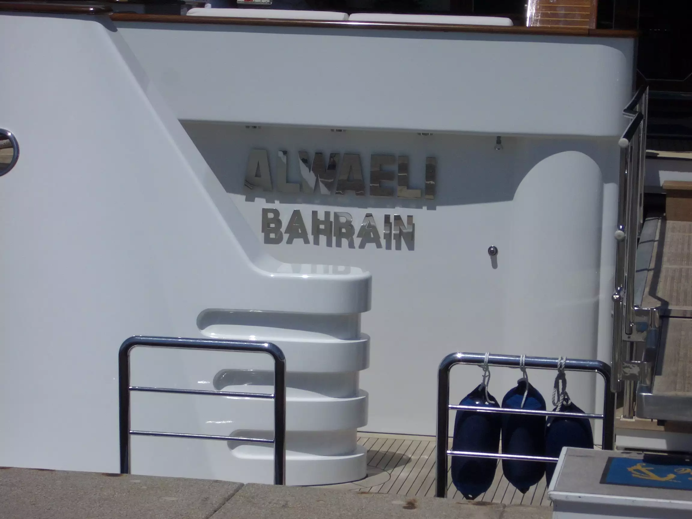 ALWAELI Yacht • CRN • 1991 • Propriétaire Roi de Bahreïn