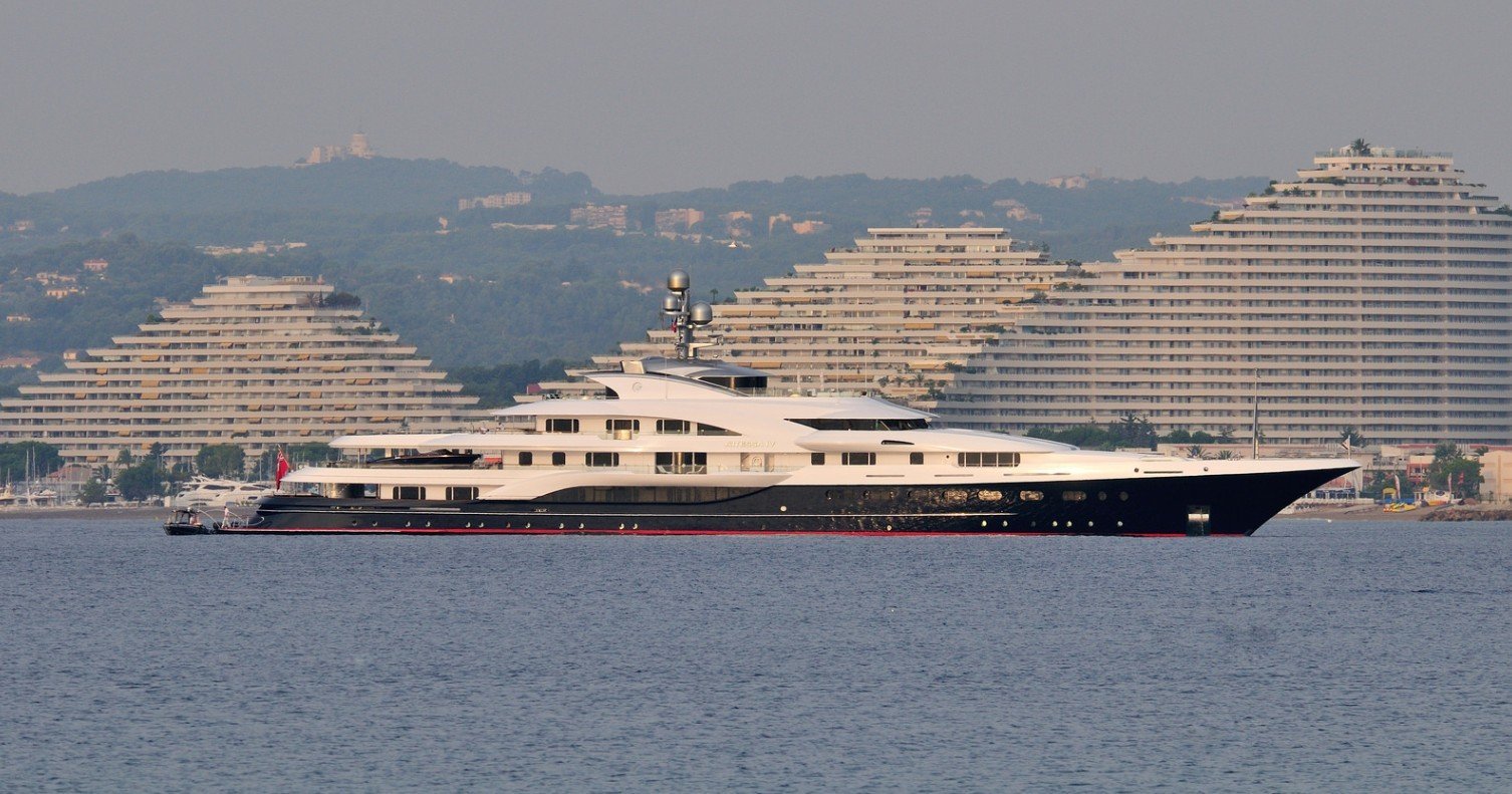 Attessa IV Yacht - Evergreen - 1999 - Propietario Dennis Washington