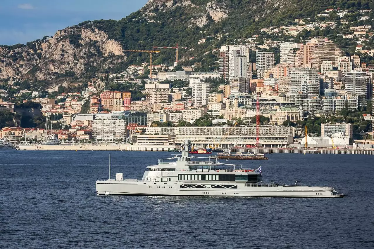 Yacht Bold – 85m – Silver Yachts – Guido Krass