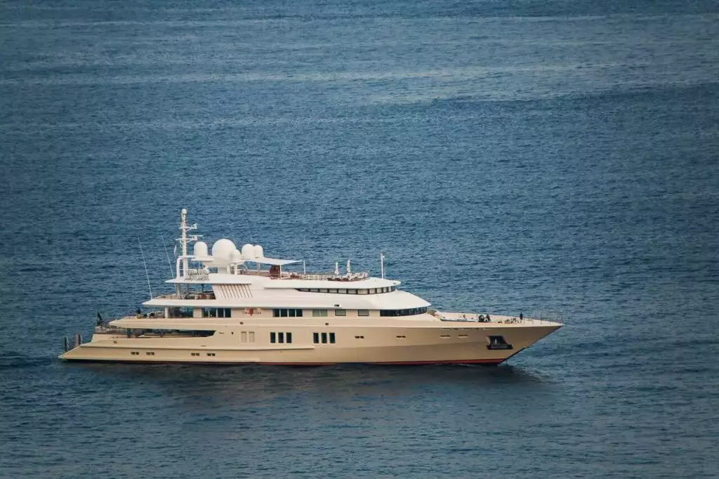 CORAL OCEAN Yacht • Lurssen • 1994 • Propriétaire Ian Malouf