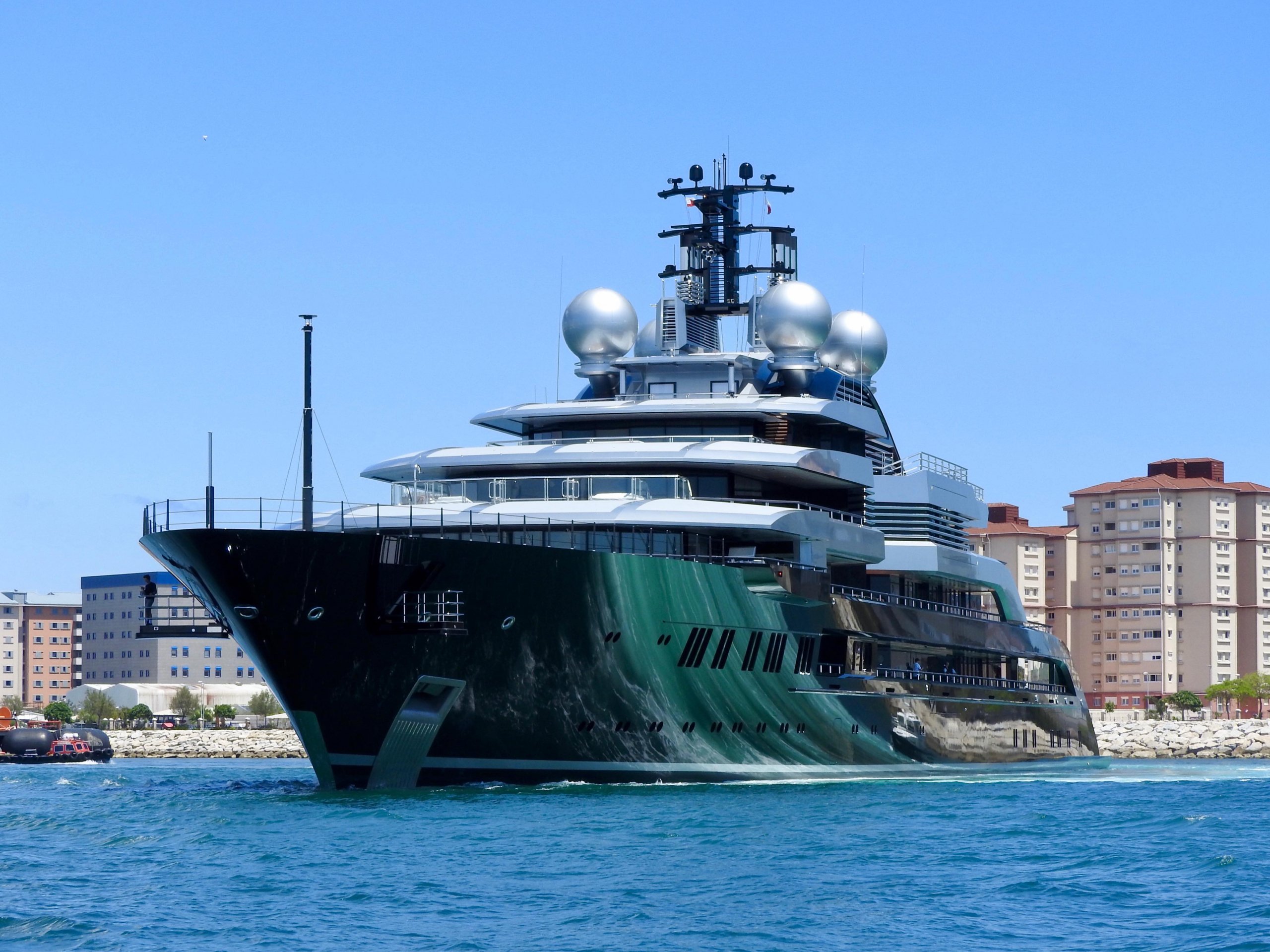 the crescent superyacht