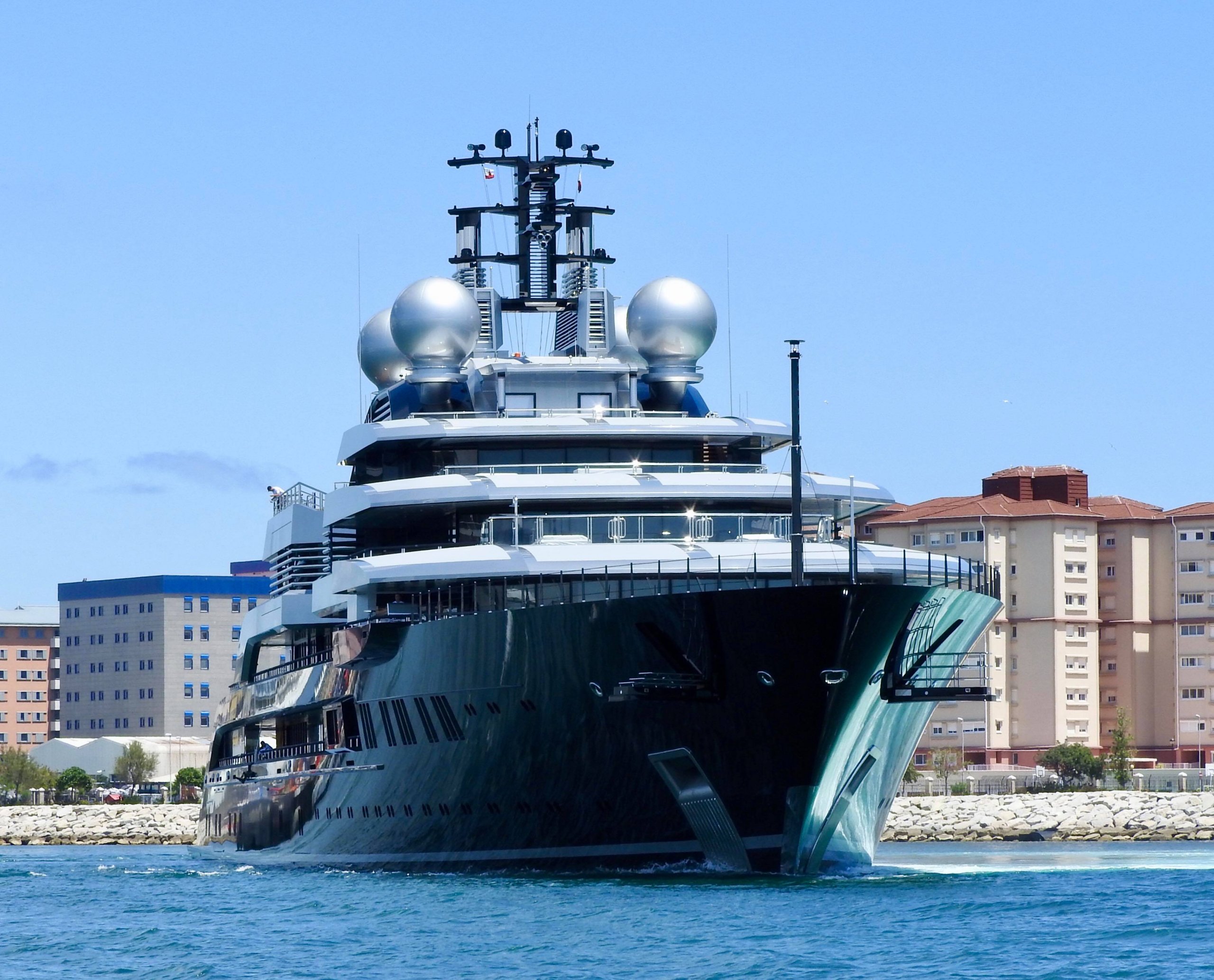 the crescent superyacht