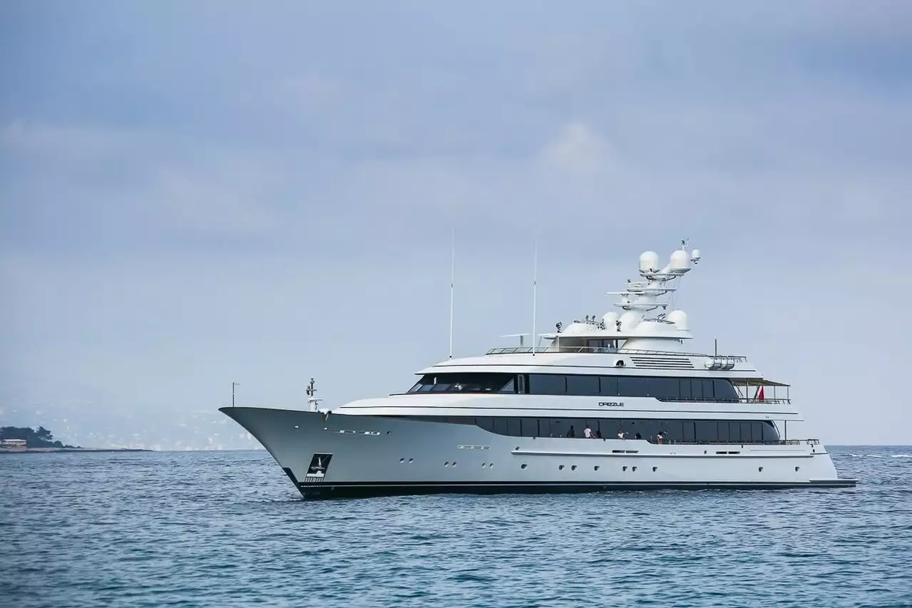 Яхта DRIZZLE • Feadship • 2012 • владелец Амансио Ортега