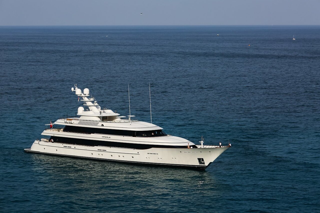 DRIZZLE Yacht • Feadship • 2012 • owner Amancio Ortega