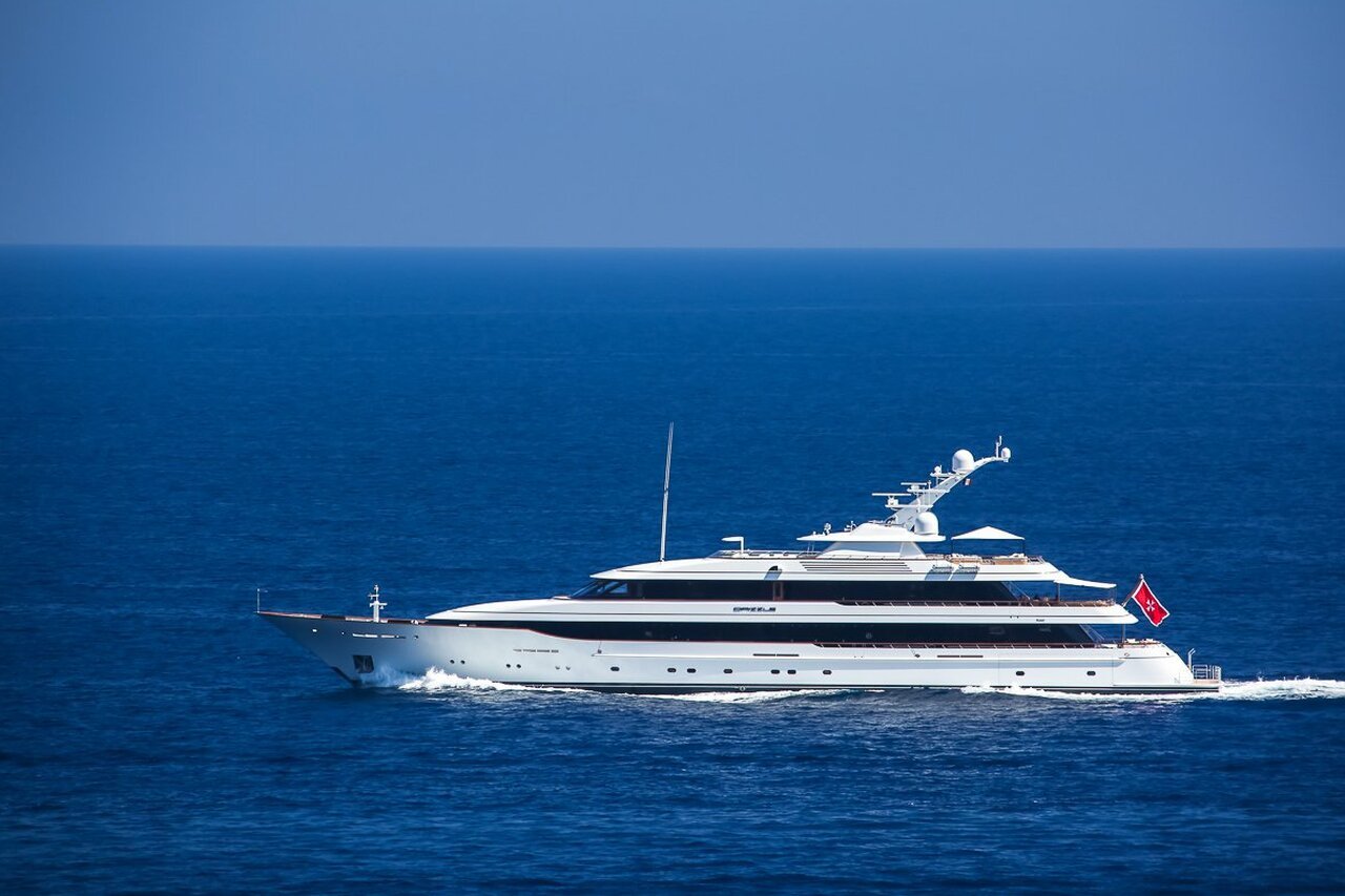 DRIZZLE Yacht • Feadship • 2012 • owner Amancio Ortega