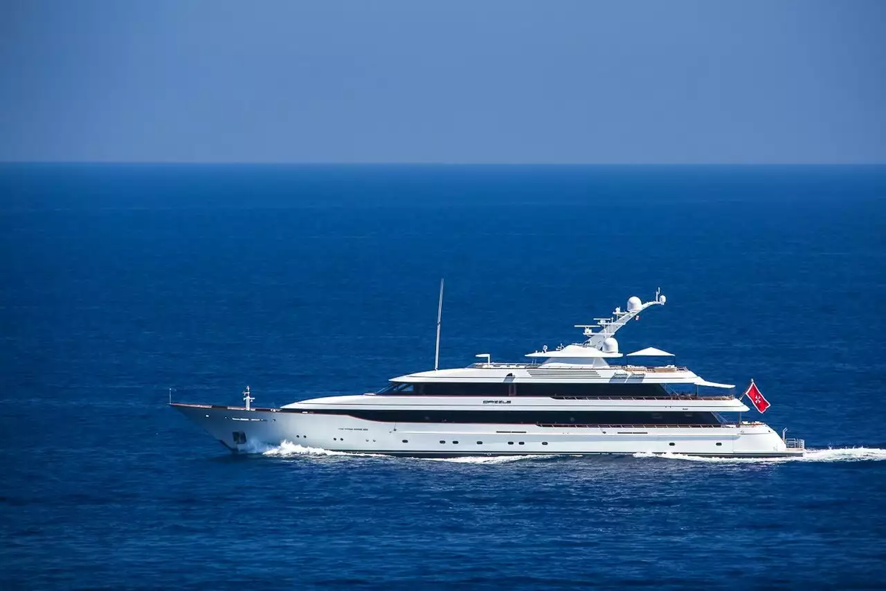 DRIZZLE Yacht • Feadship • 2012 • owner Amancio Ortega