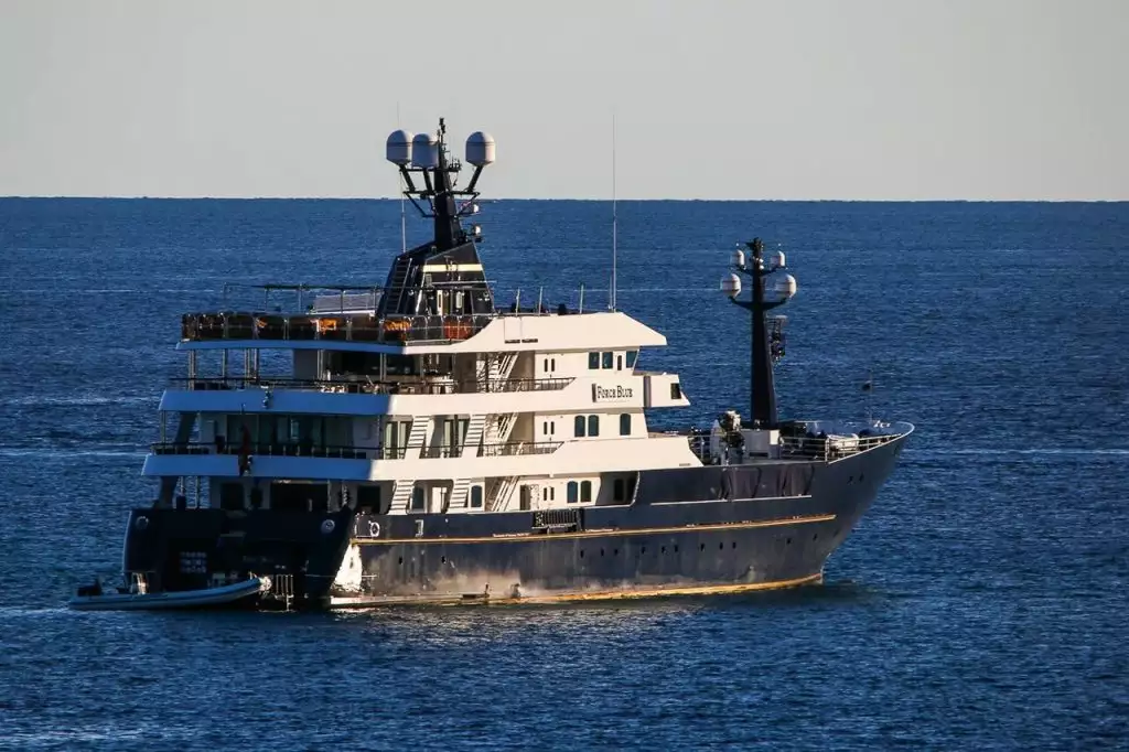 FORCE BLUE Yacht • Royal Denship • 2002 • Propriétaire Flavio Briatore