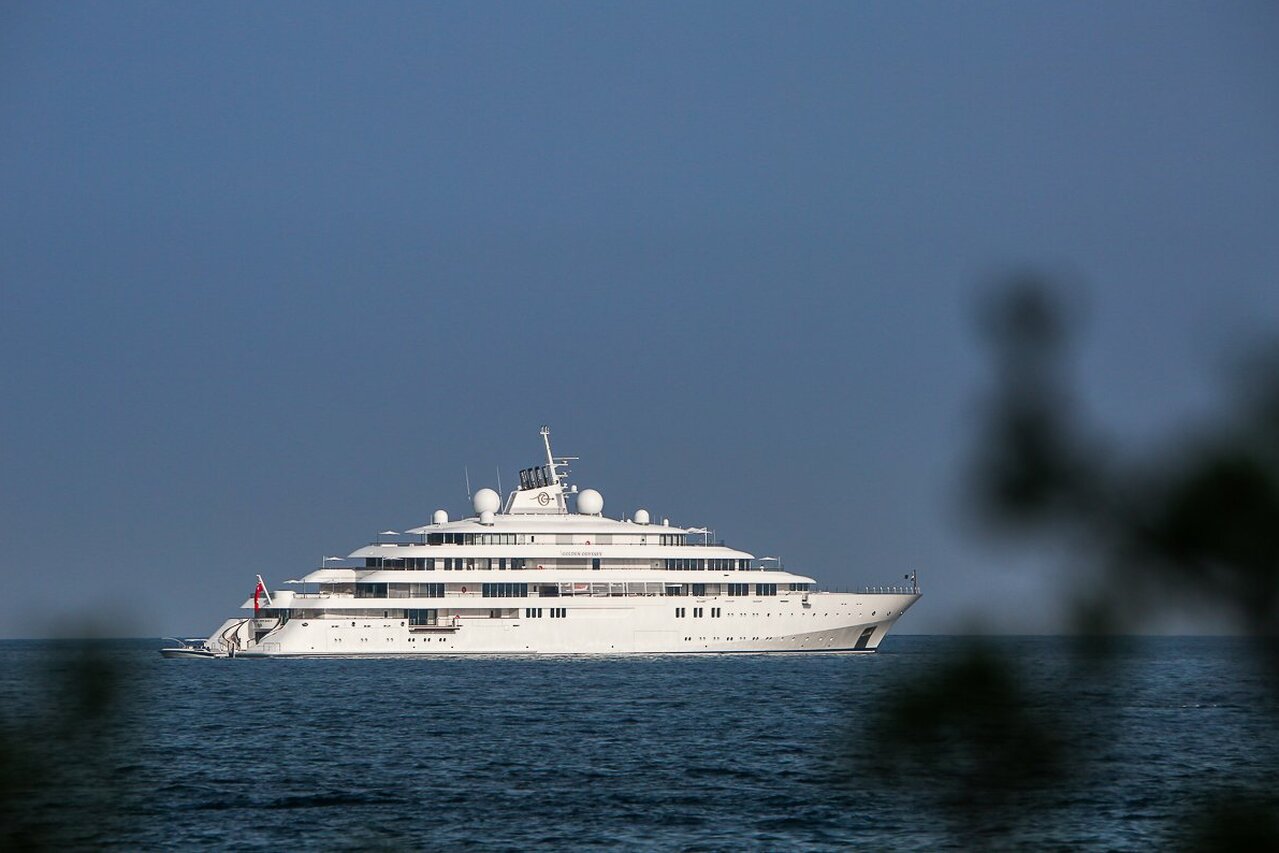 GOLDEN ODYSSEY Yacht • Lurssen • 2015 • 123m • Propriétaire Prince Khaled bin Sultan