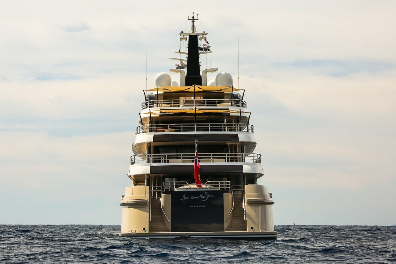 Yacht Here Comes The Sun – 83m – Amels – Alexander Dzhaparidze