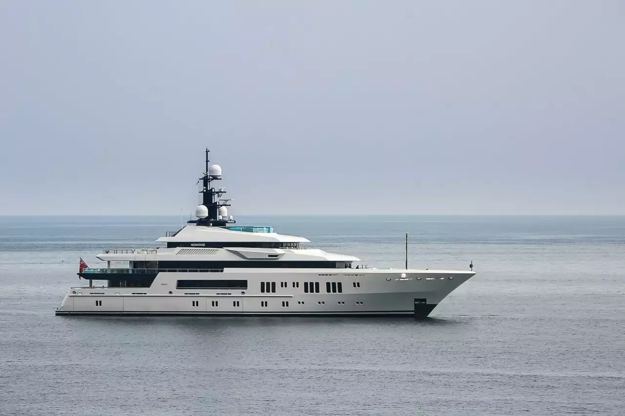 Yate HERMITAGE • Lurssen • 2011 • Propietario Anatoly Sedykh