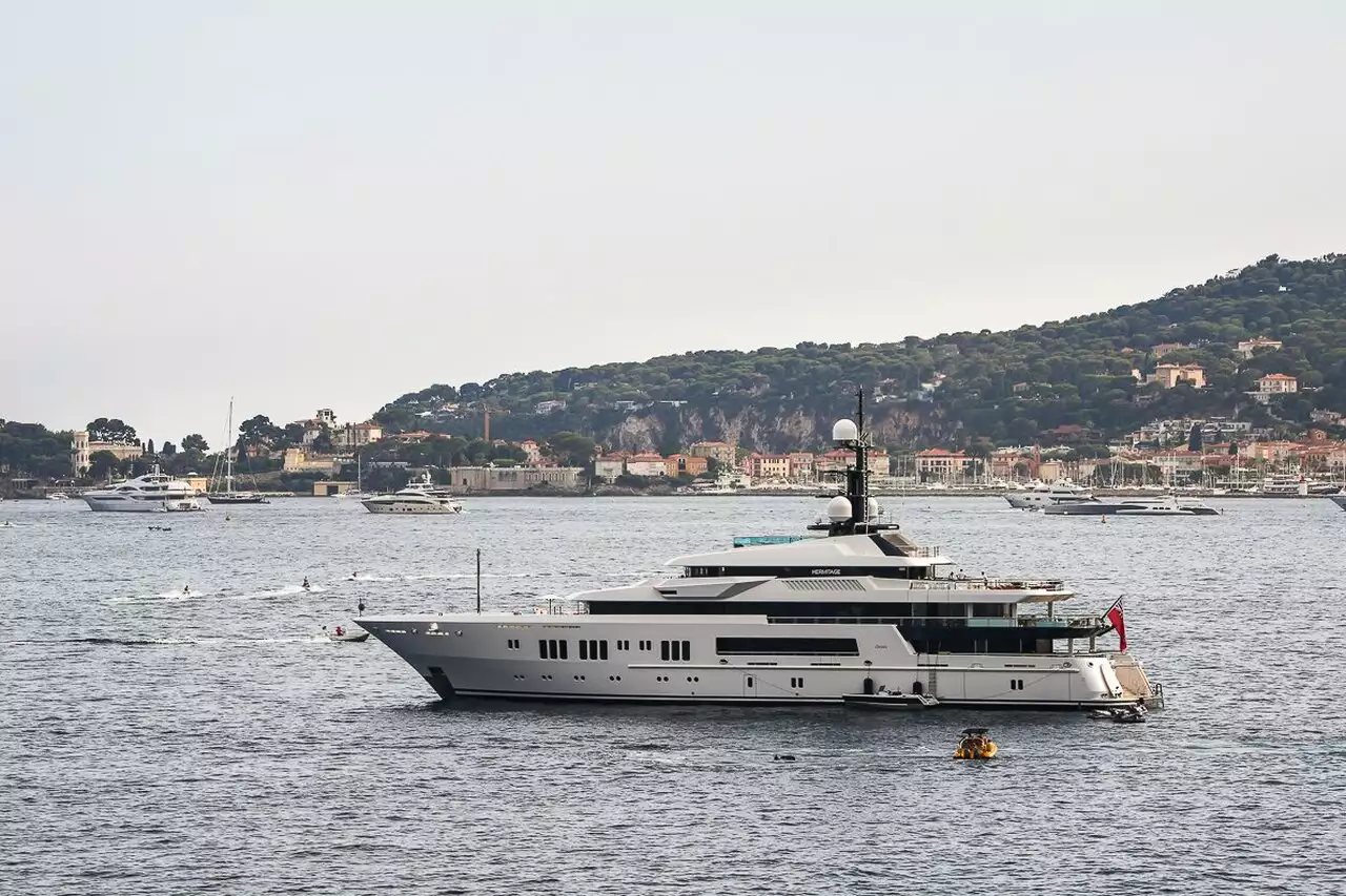 Iate HERMITAGE • Lurssen • 2011 • Proprietário Anatoly Sedykh