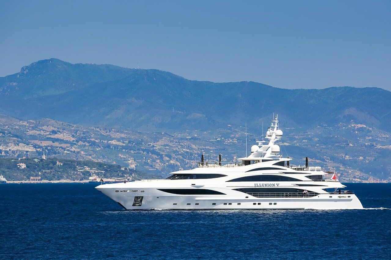 яхта Illusion V – Benetti – 2002 – Бретт Палос