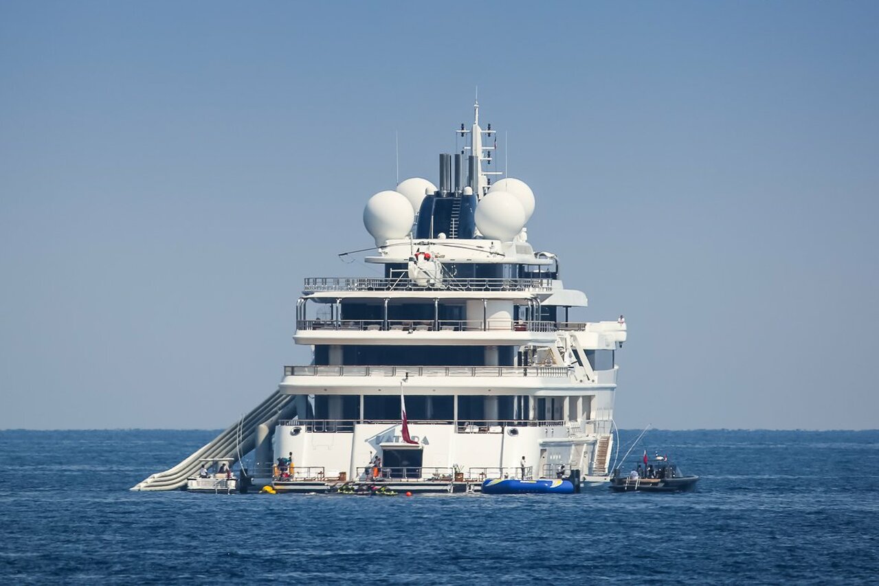 KATARA Yacht • Lurssen • 2010 • Propriétaire Emir du Qatar