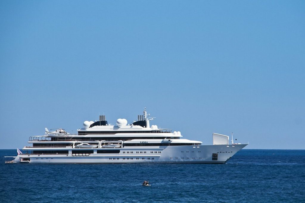 katara yacht location