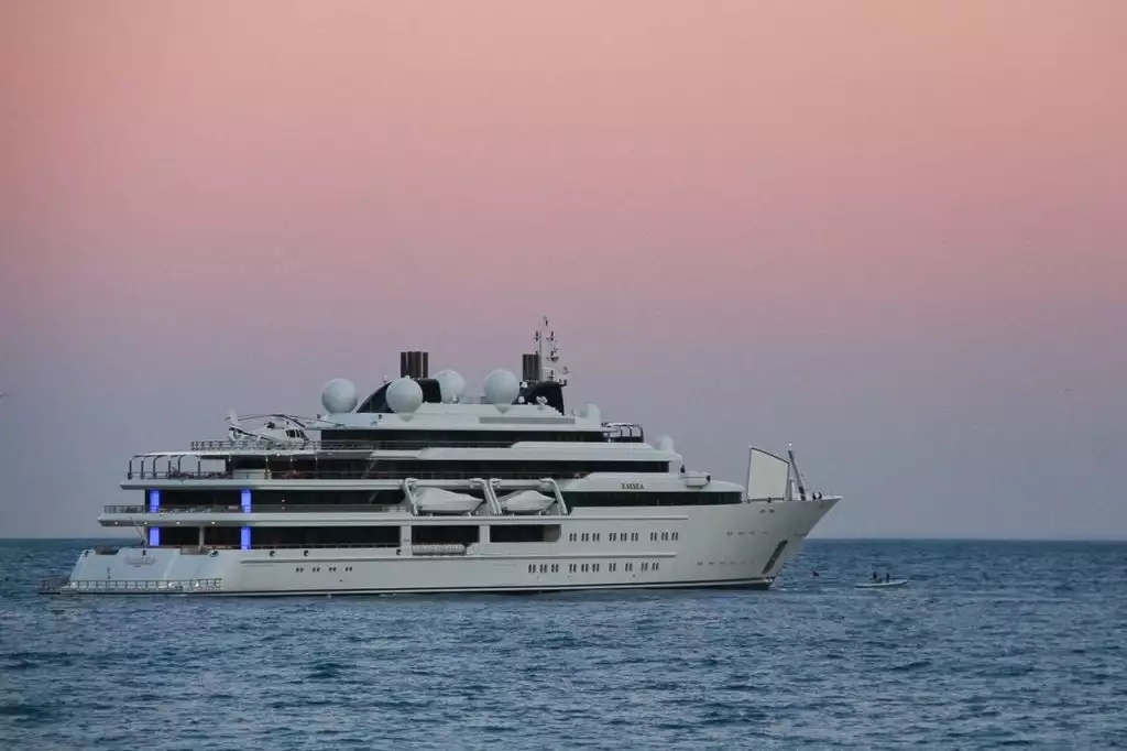 KATARA Yat • Lurssen • 2010 • Sahibi Katar Emiri