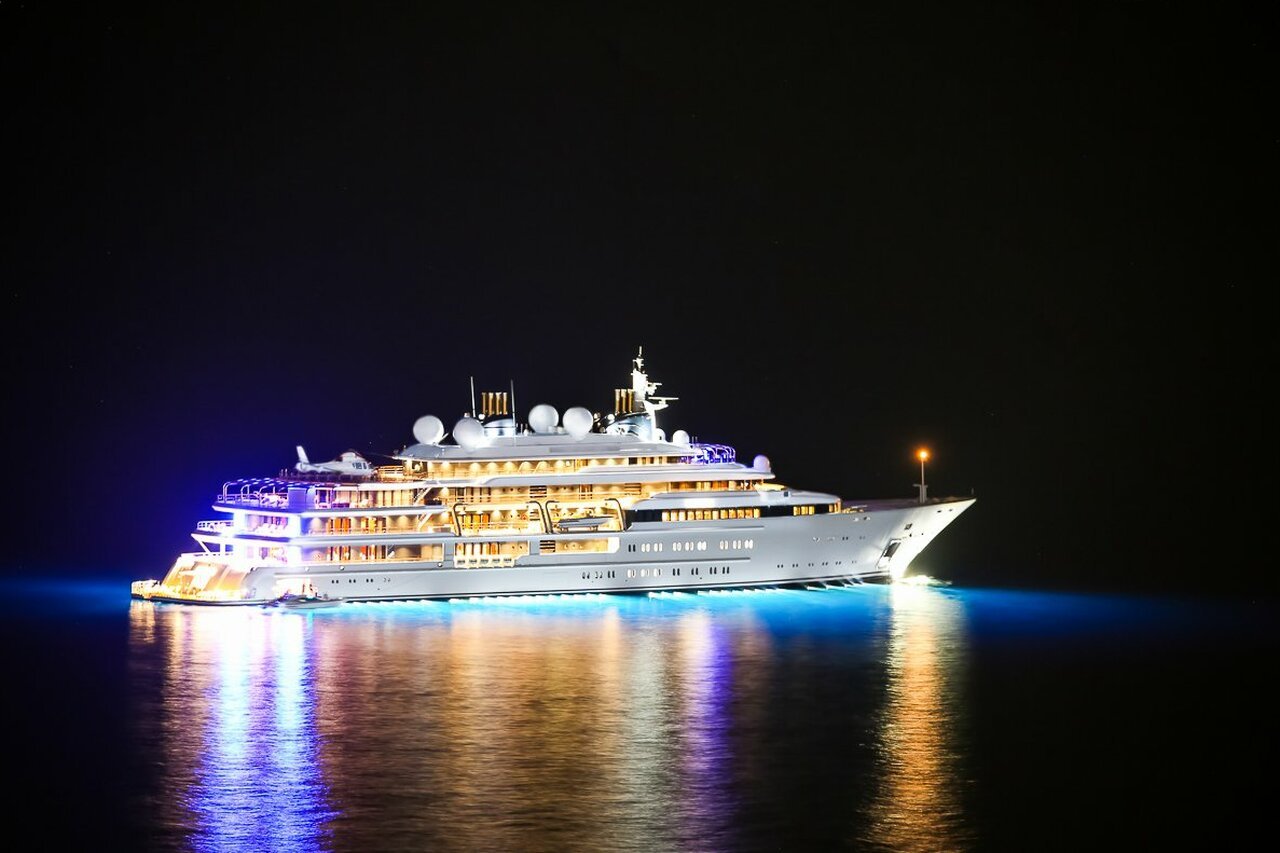 KATARA Yacht • Emir of Qatar $400M Superyacht • Lurssen • 2010