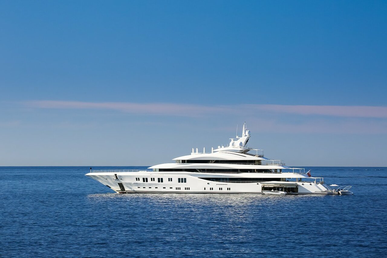 LADY LARA Yacht • Alexander Machkevitch' $180M SuperYacht • Lurssen • 2015