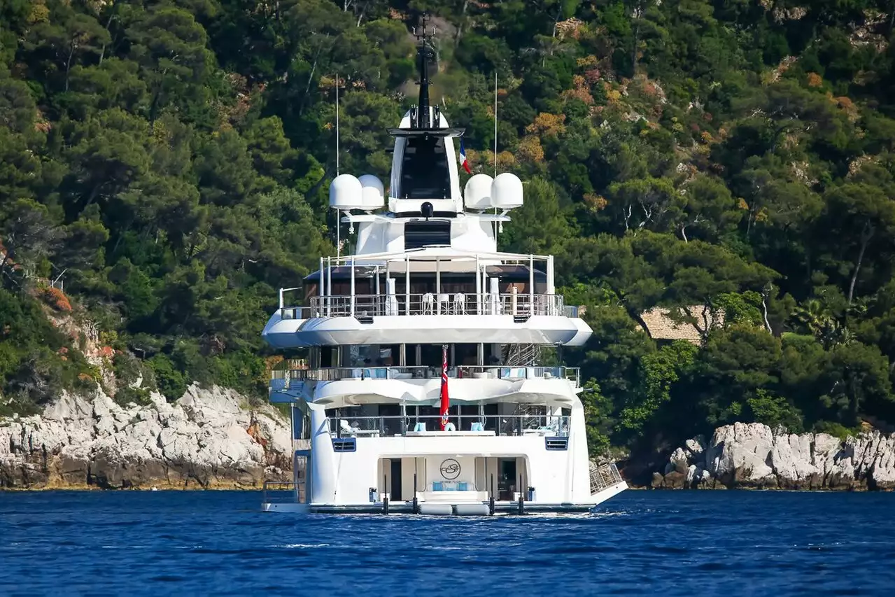 LADY S Yacht • Feadship • 2018 • Proprietario Dan Snyder