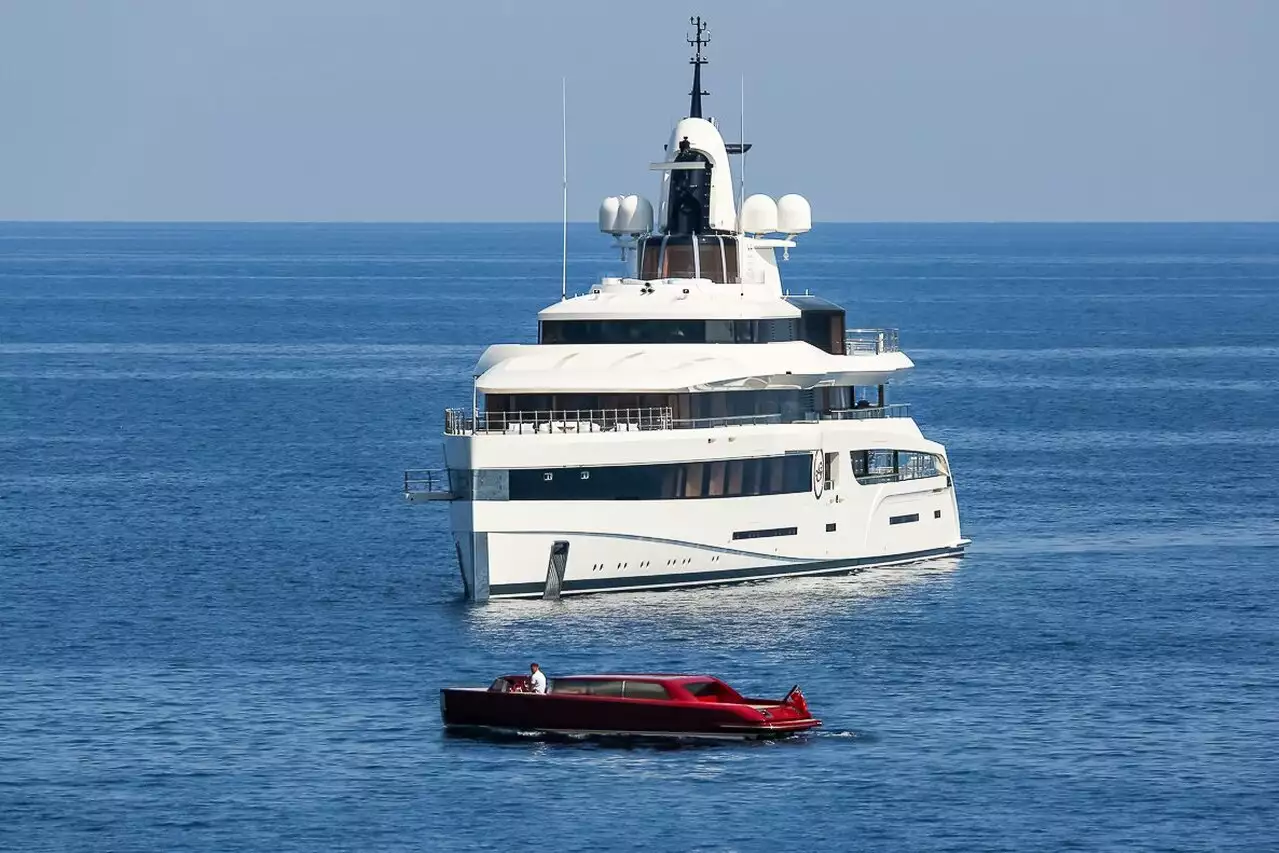 LADY S Yacht • Feadship • 2018 • Sahibi Dan Snyder