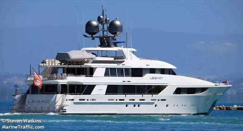 LEGACY Yacht • Westport • 2012 • Eigenaars DeVos Family