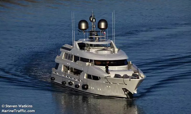 LEGACY Yacht • Westport • 2012 • مالكو عائلة DeVos