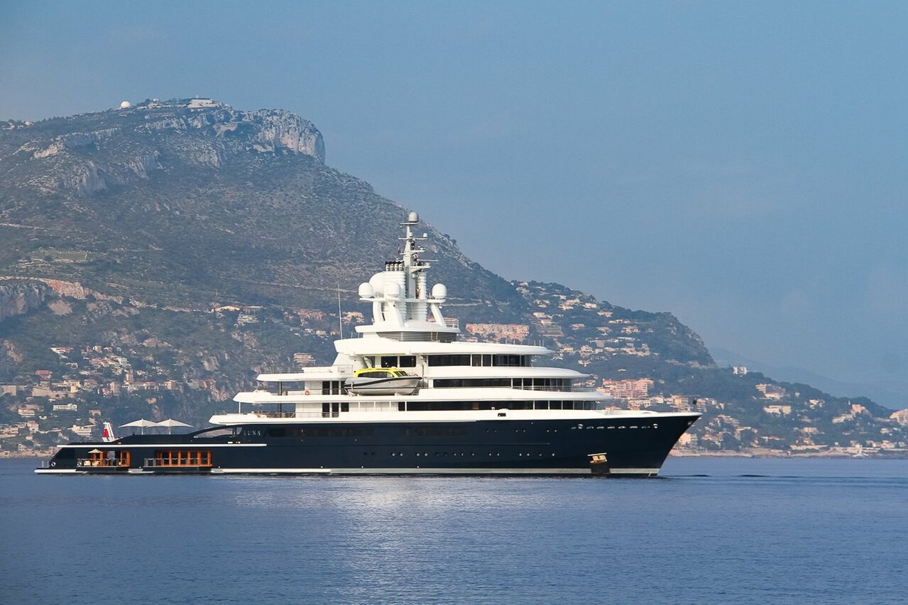 Yacht Luna – 115m – Lloyd Werft - Farkhad Akhmedov