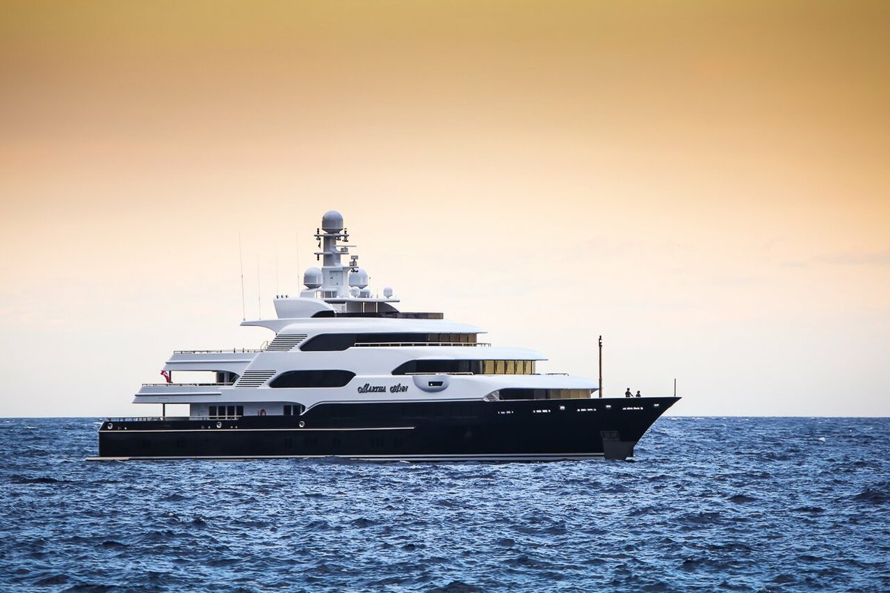 Yacht HORIZONS III • Lurssen • 2008 • Propriétaire John Tyson