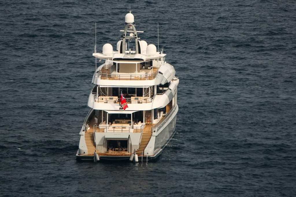 yacht Mogambo - 74m - Nobiskrug - propriétaire Jan Koum