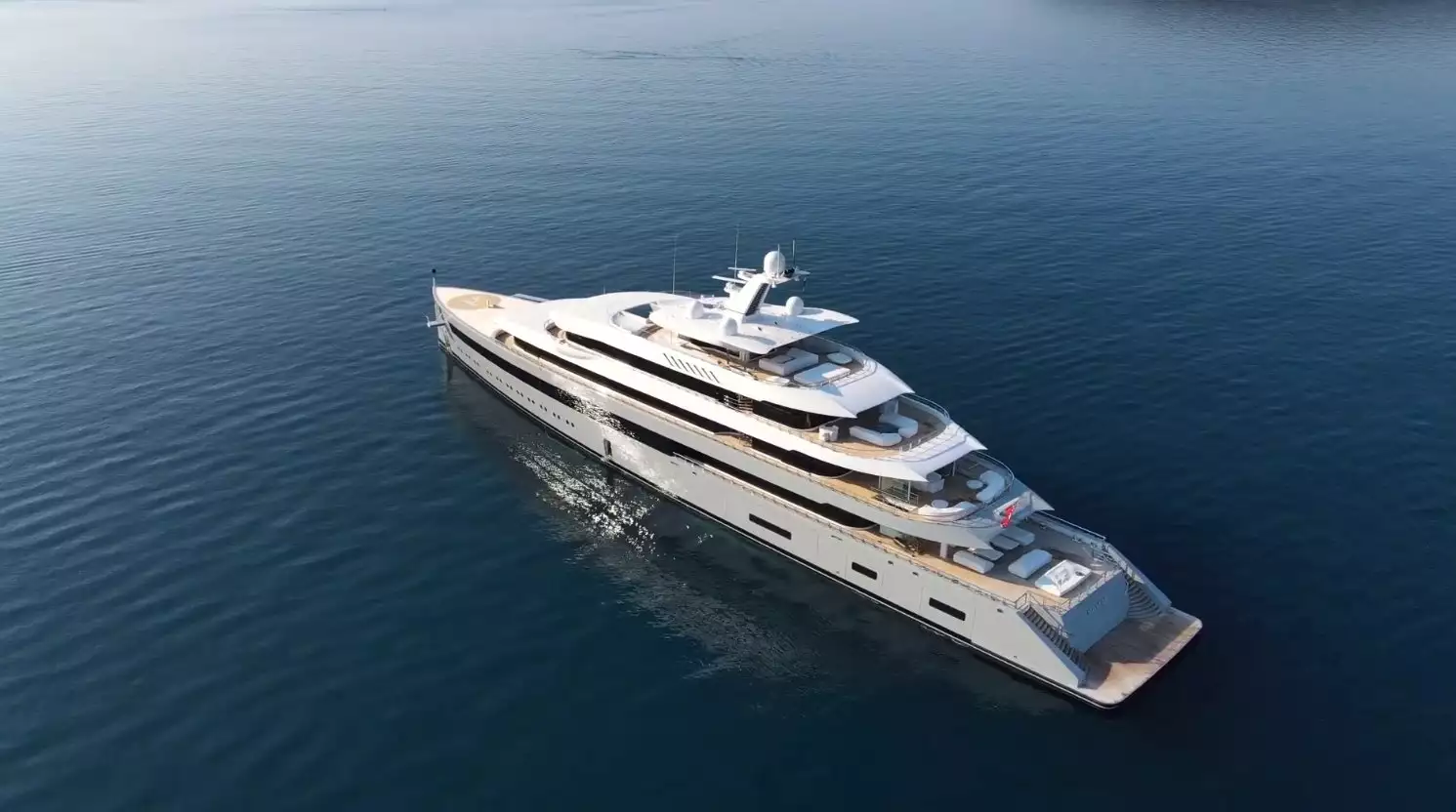 MOONRISE Yacht • Feadship • 2020 • Propriétaire Jan Koum