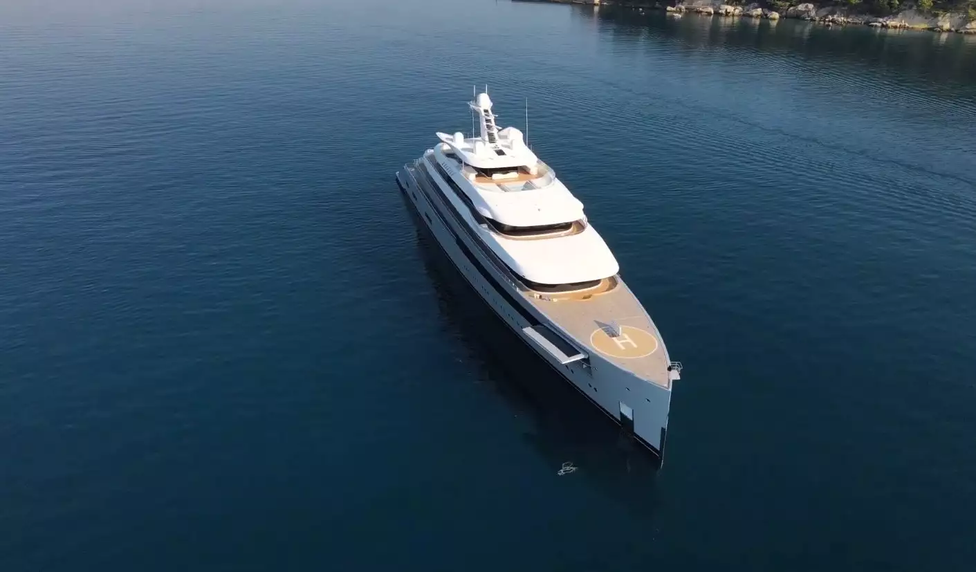 Yate MOONRISE • Feadship • 2020 • Propietario Jan Koum