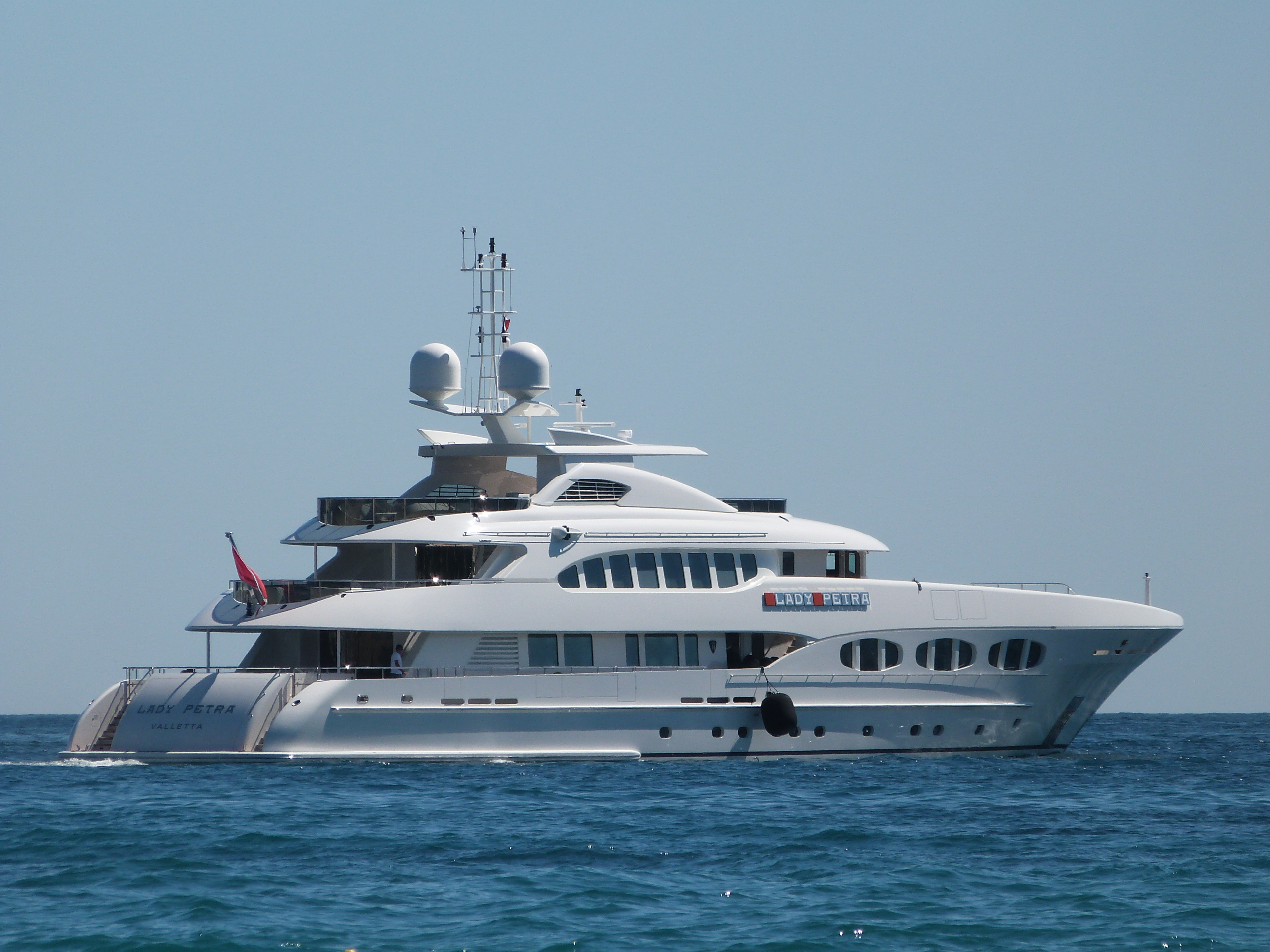 yacht Odyssea (ex Como, ex Lady Petra)