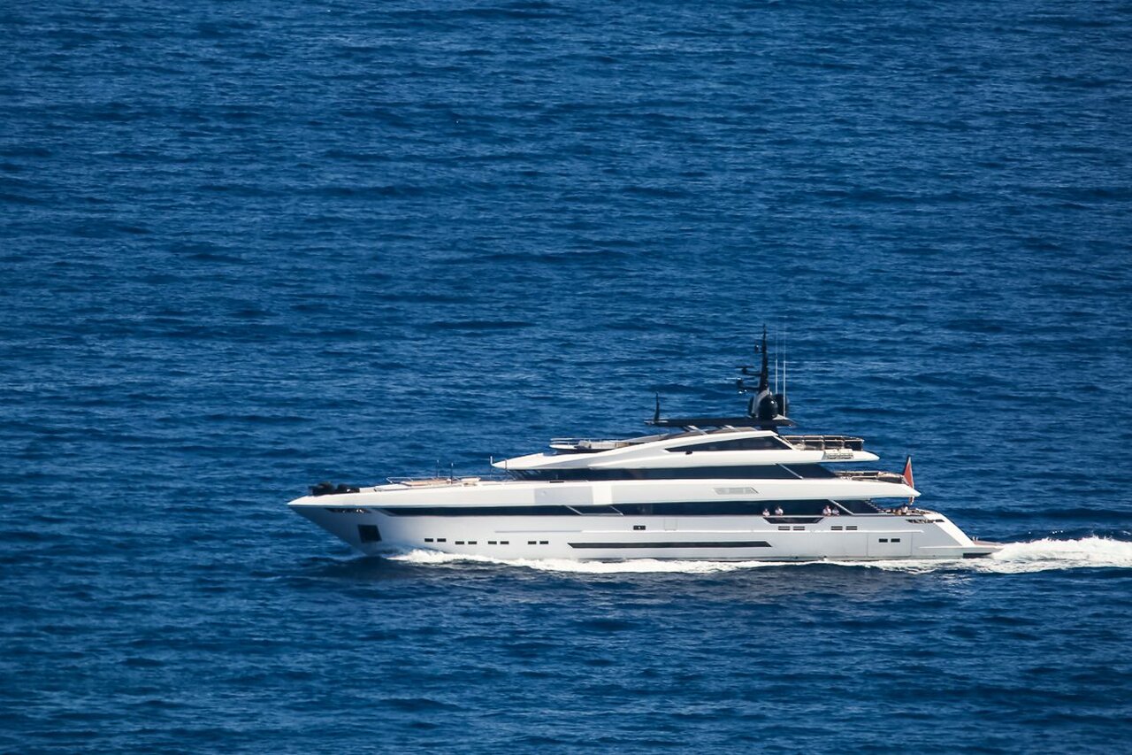 PARAM JAMUNA IV Yacht • Rossi Navi • 2013 • Propriétaire Prakash Hinduja