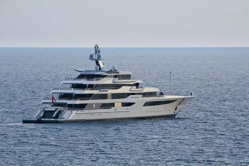 yacht Royal Romance – 92m – Feadship - Viktor Medvedtchouk