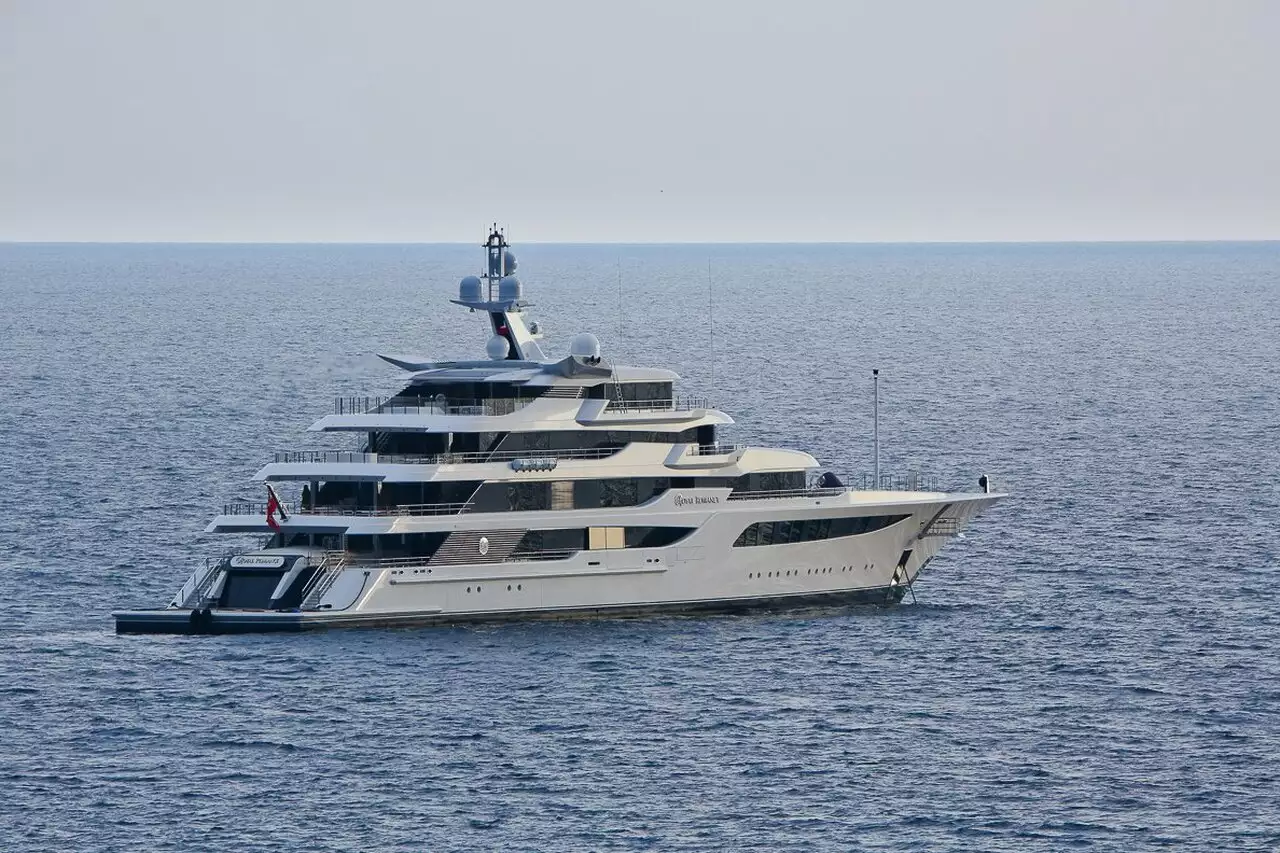 yate Royal Romance – 92m – Feadship - Viktor Medvedchuk