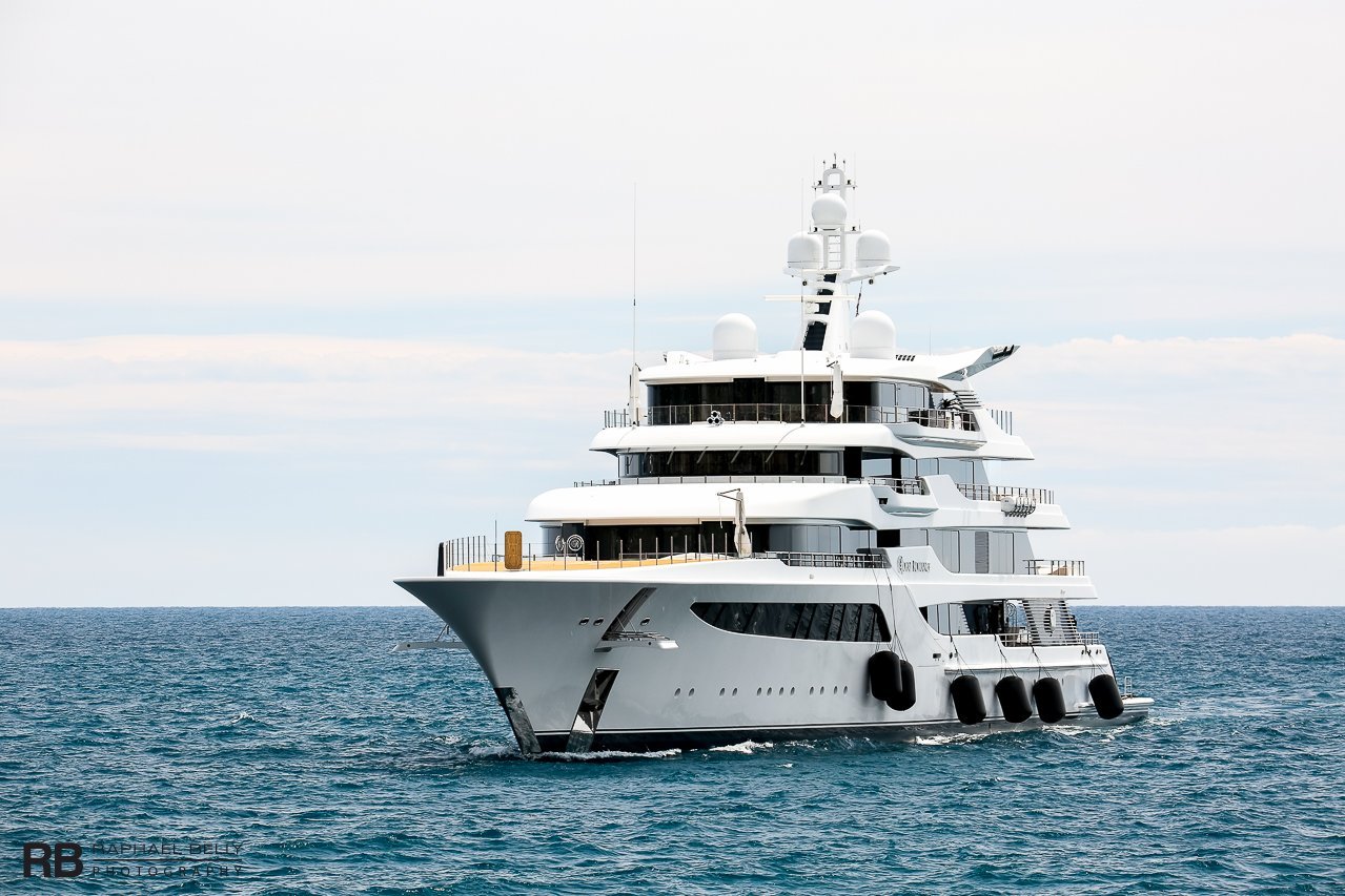 yacht Royal Romance - 92m - Feadship - Viktor Medvedchuk