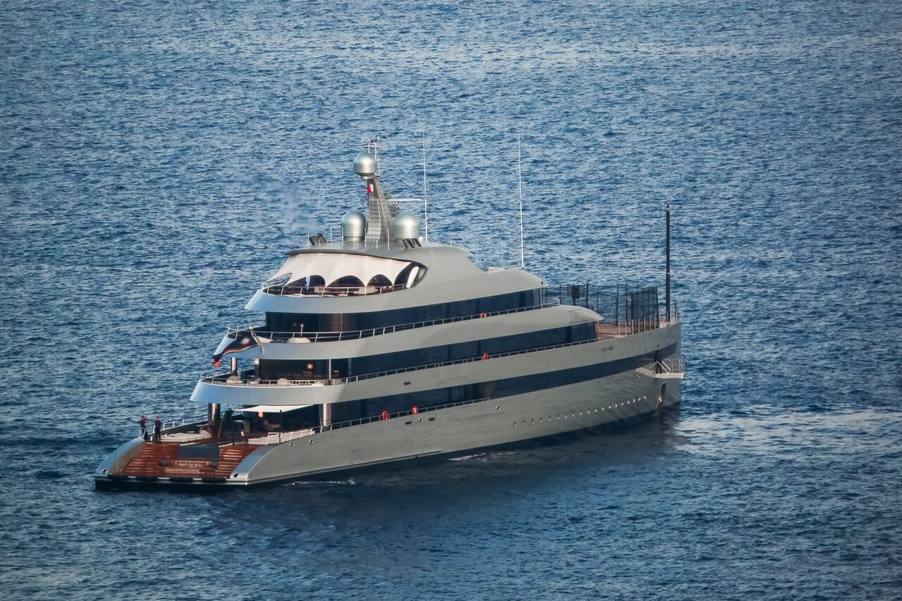 Yat Savannah – 84m – Feadship – Lukas Lundin