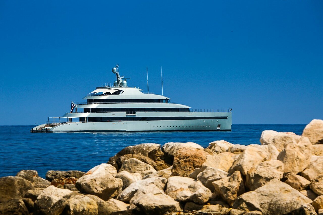 Yacht Savannah – 84m – Feadship – Lukas Lundin