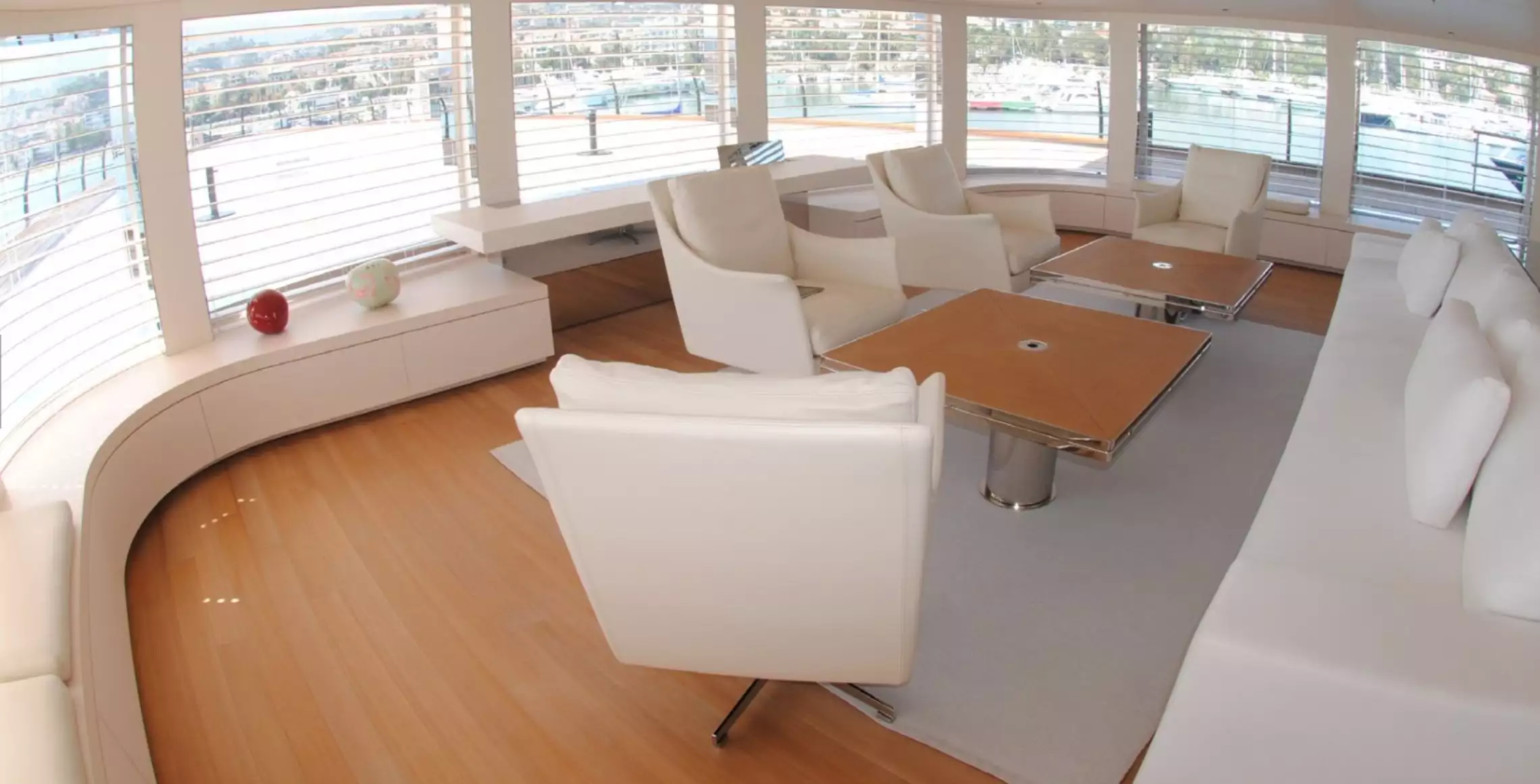 Interno dell'aria dell'yacht