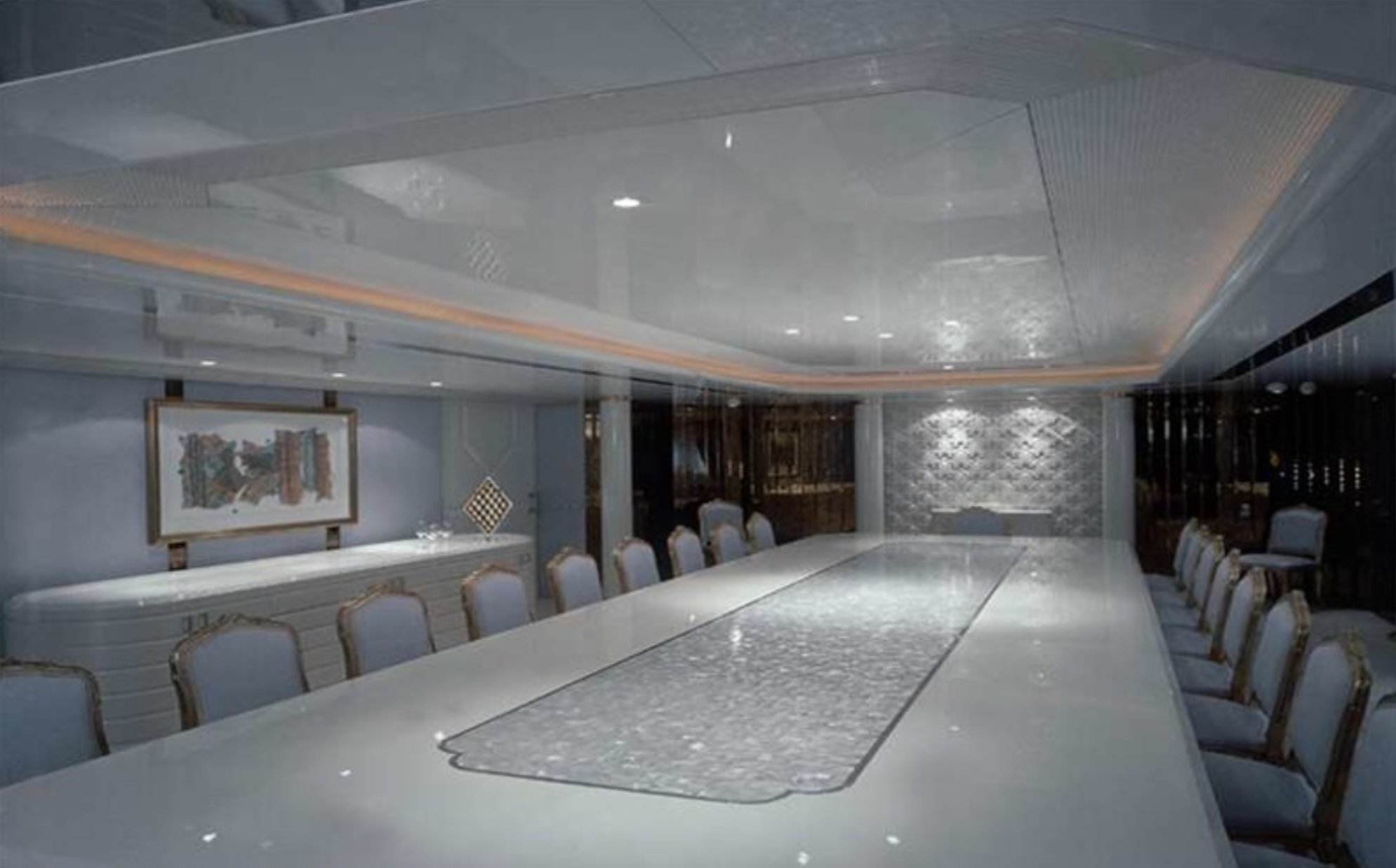 yacht Alwaeli interior