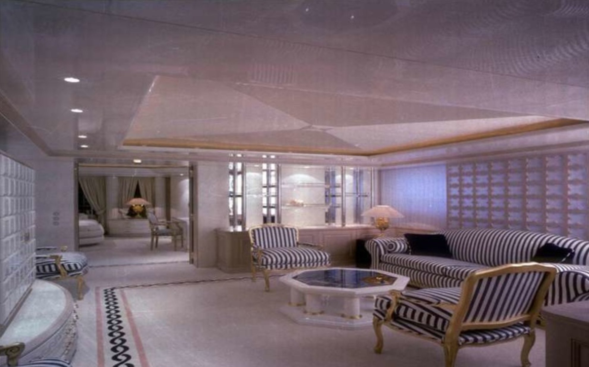 yacht Alwaeli intérieur