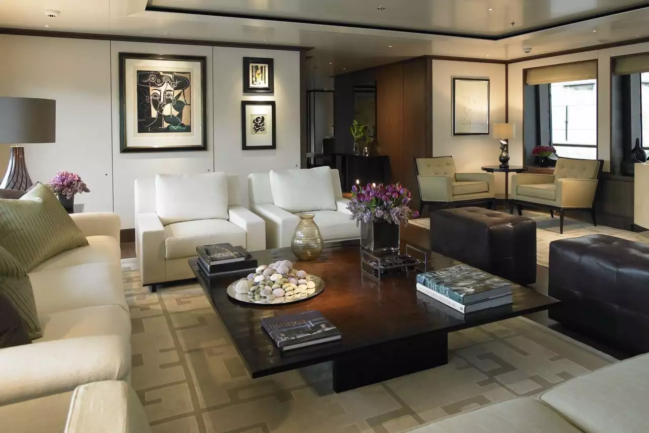 Interno della pioggerellina dell'yacht di Feadship